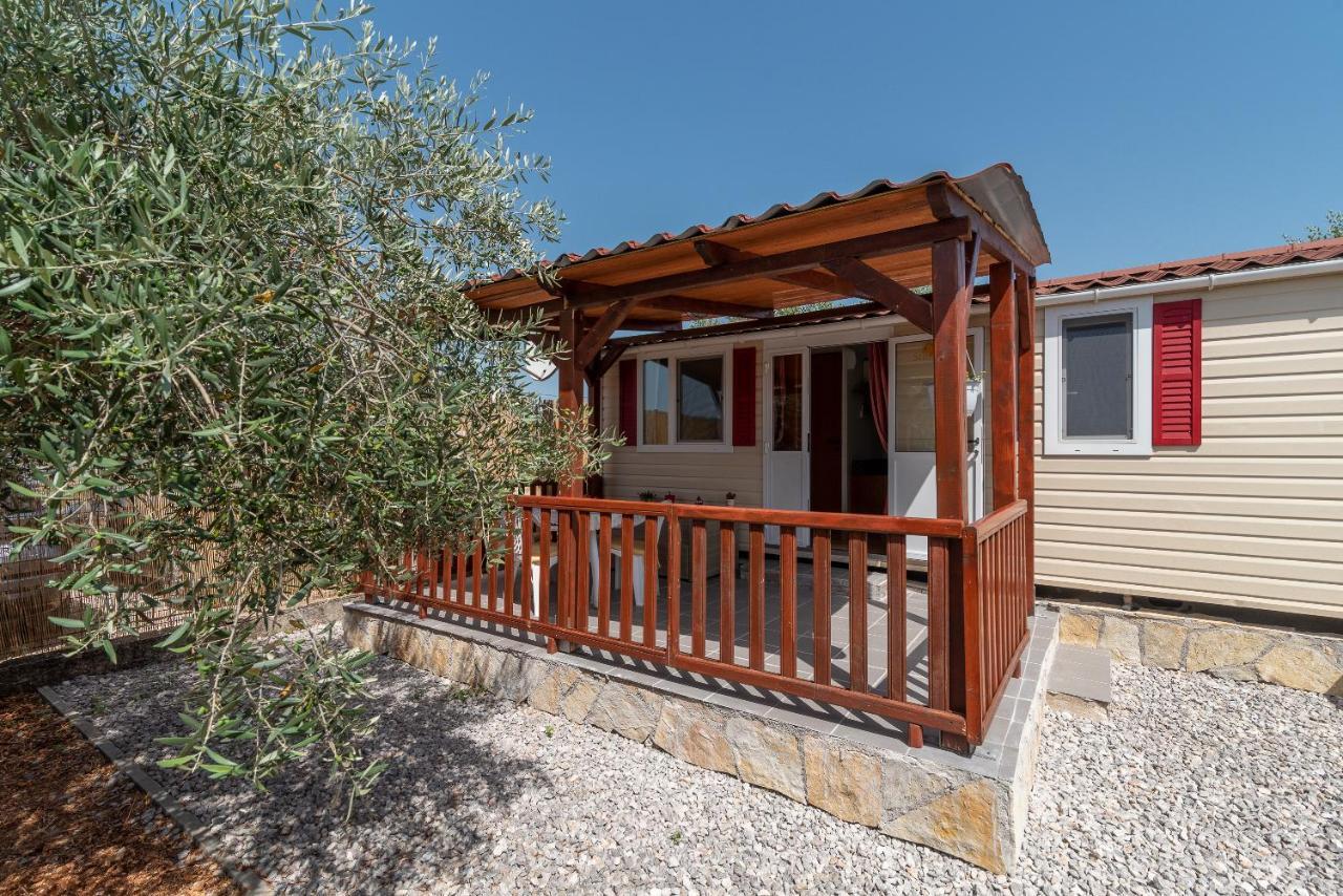 'Olive Grove' Camping House-Near The Beach Divulje Exteriér fotografie
