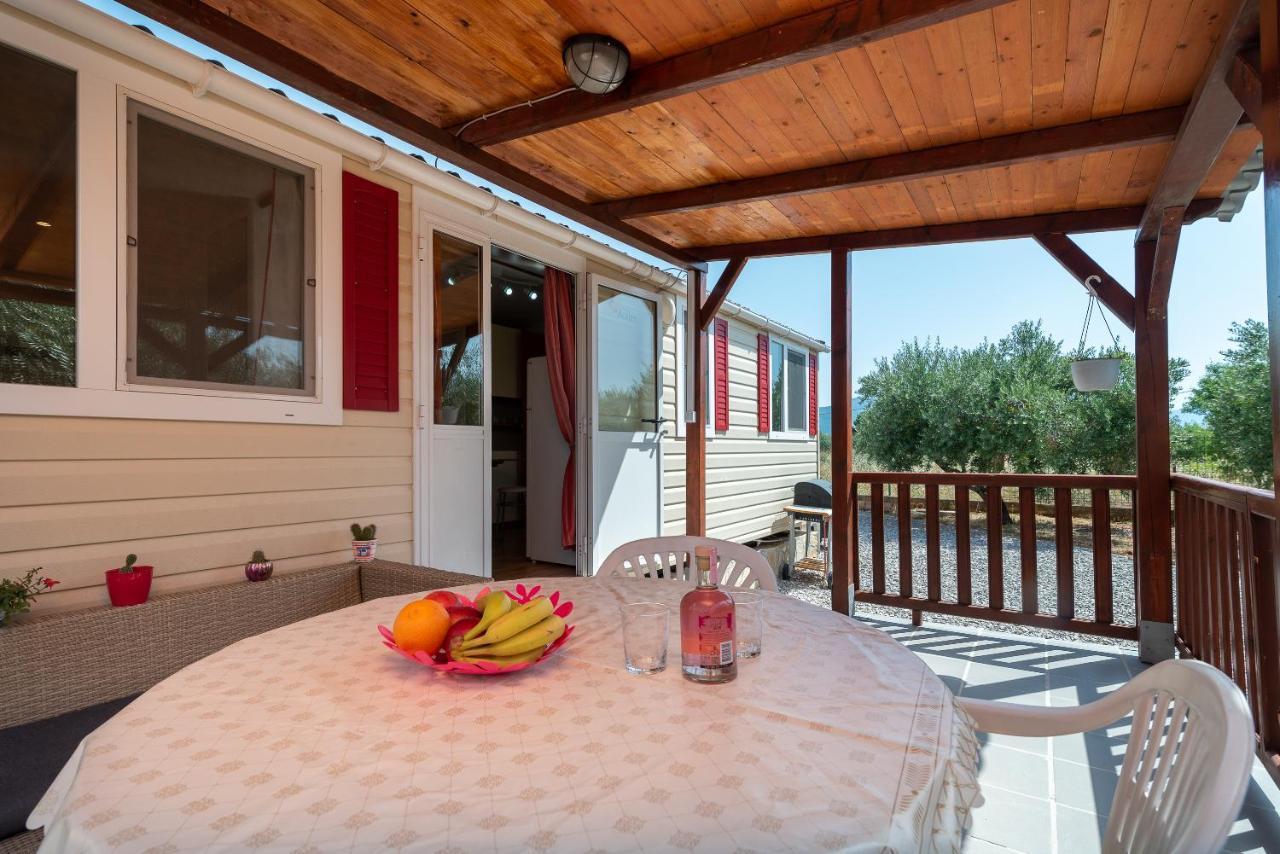 'Olive Grove' Camping House-Near The Beach Divulje Exteriér fotografie